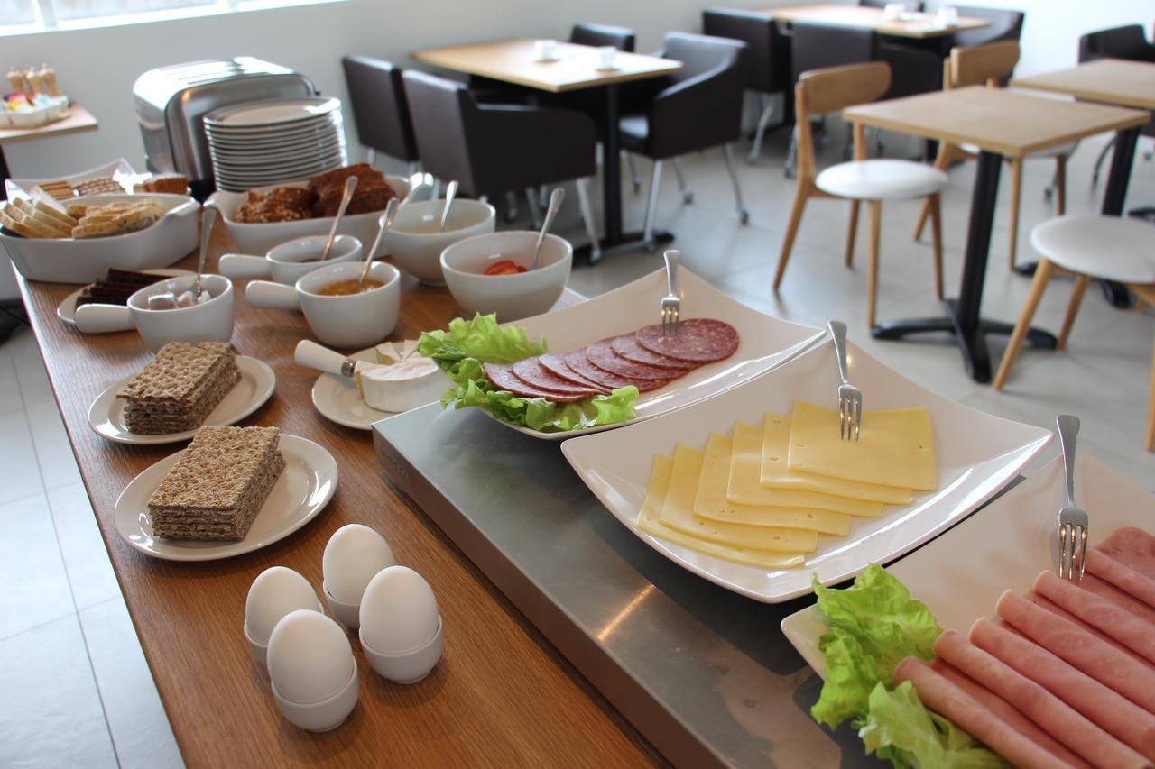 Apt. Hotel Hjalteyri Екстериор снимка